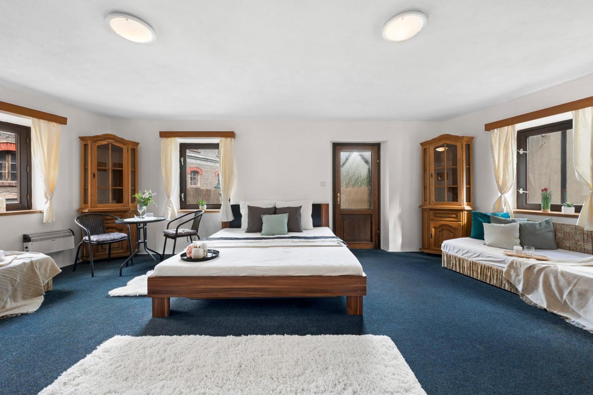Apartmany Baroko Броумов Екстер'єр фото