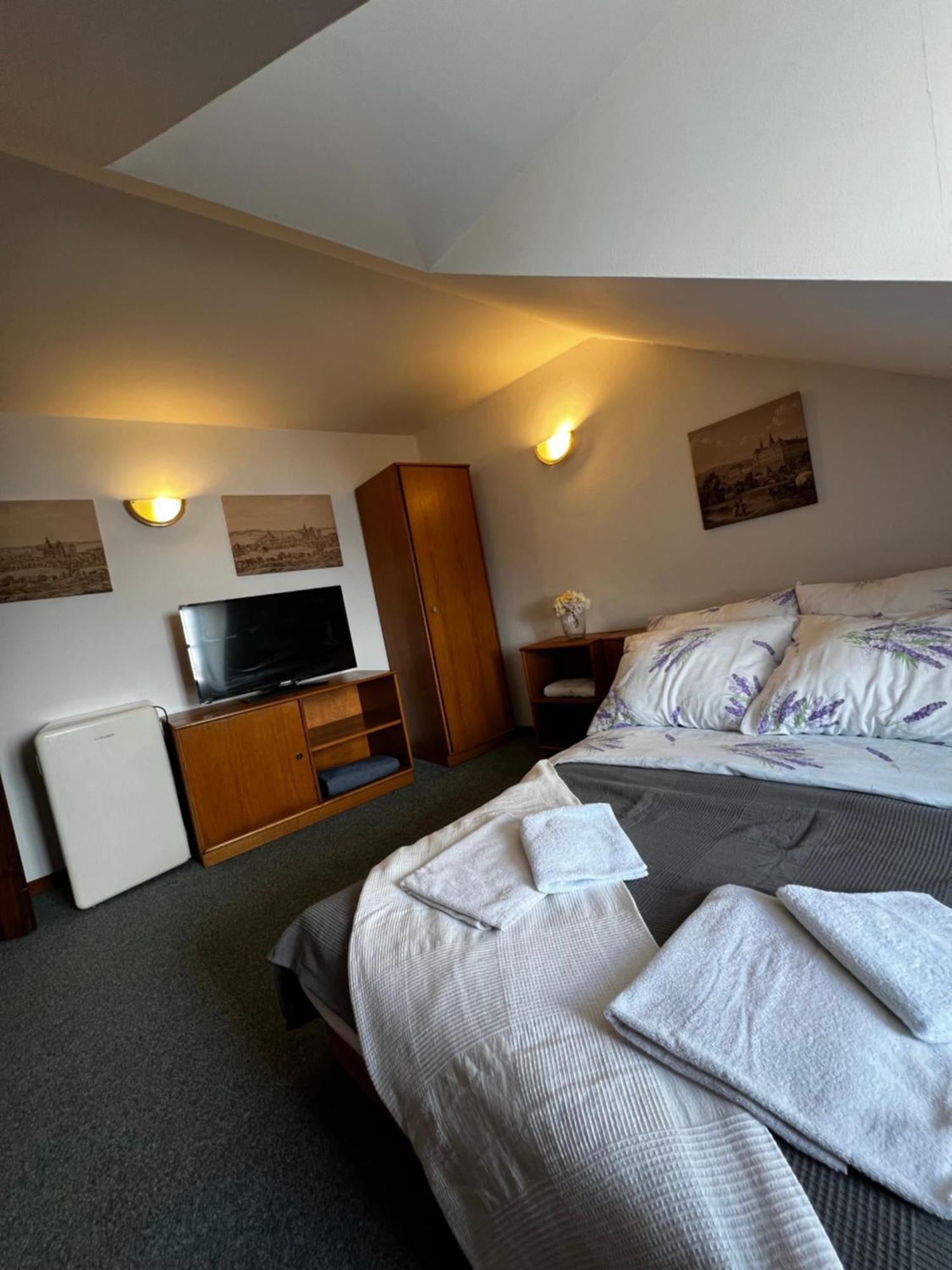 Apartmany Baroko Броумов Екстер'єр фото