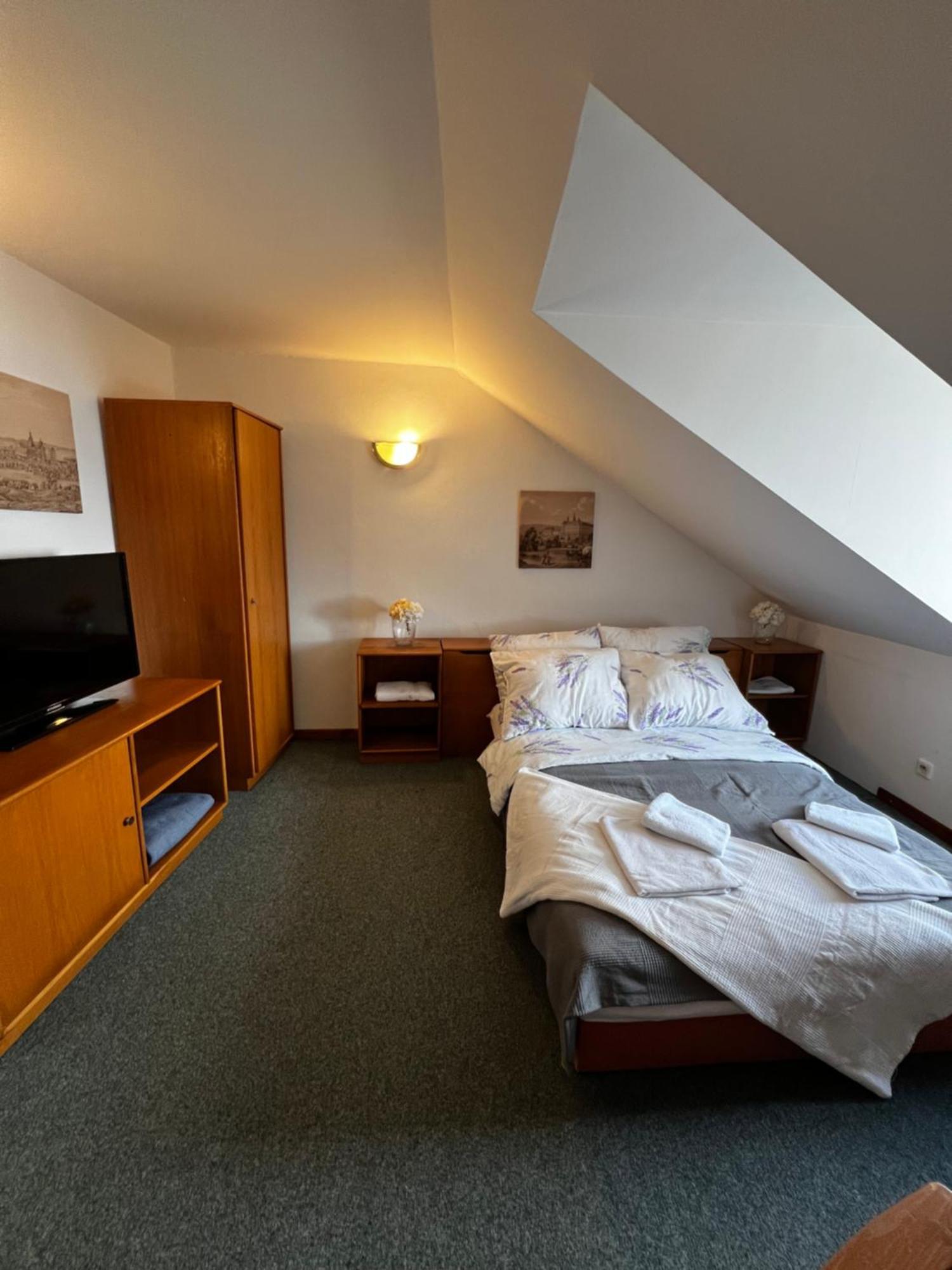 Apartmany Baroko Броумов Екстер'єр фото