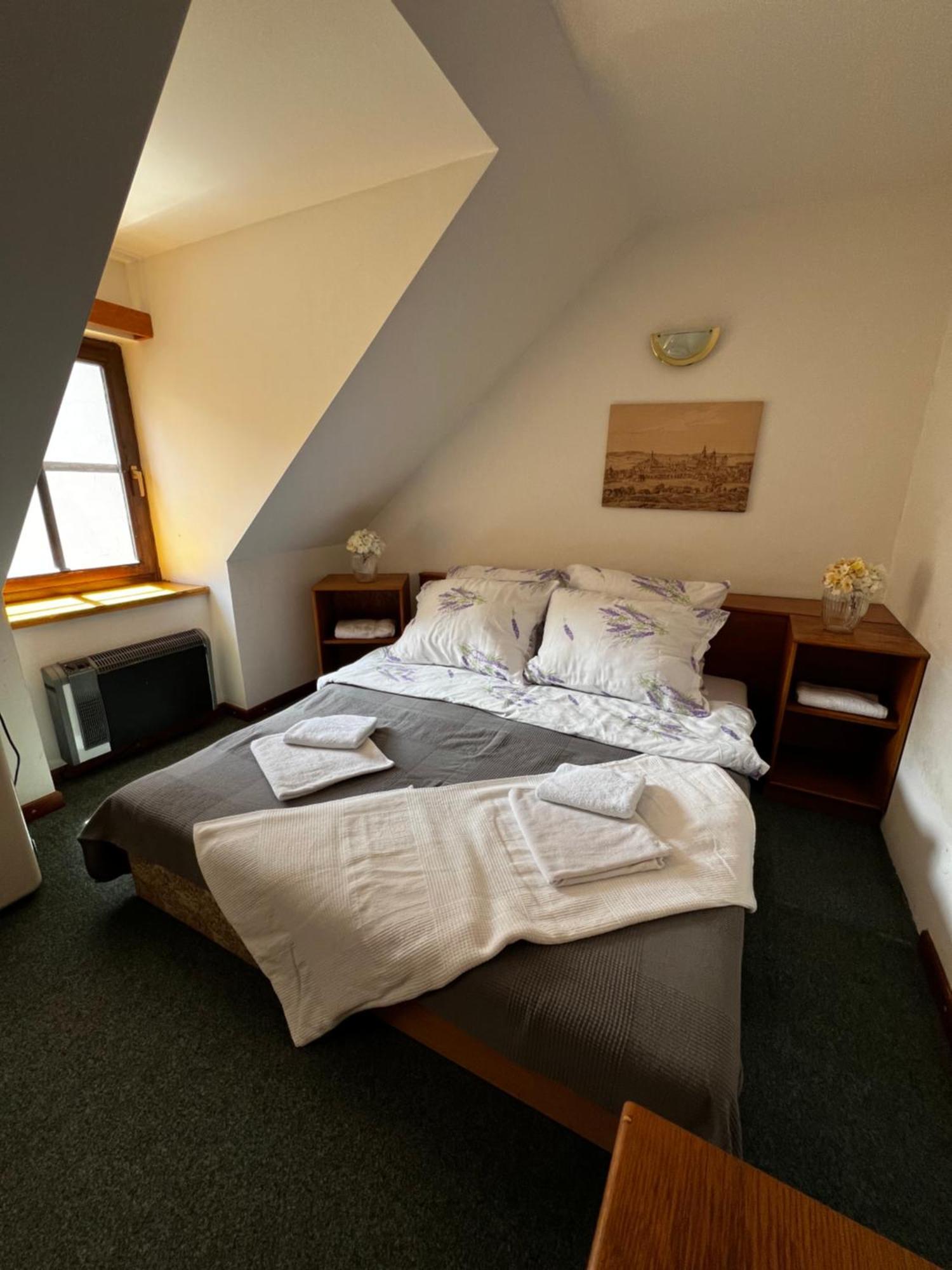 Apartmany Baroko Броумов Екстер'єр фото