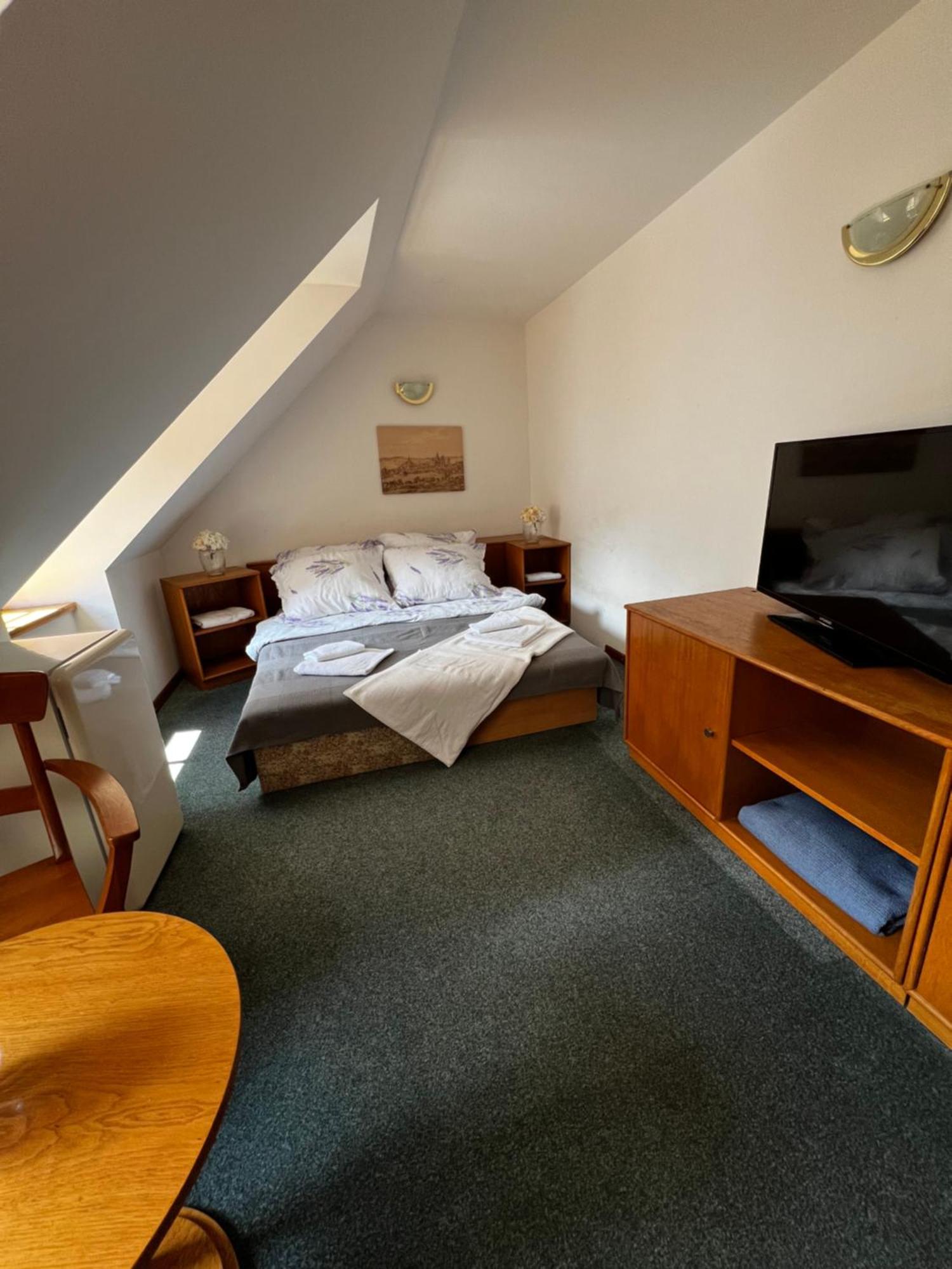 Apartmany Baroko Броумов Екстер'єр фото