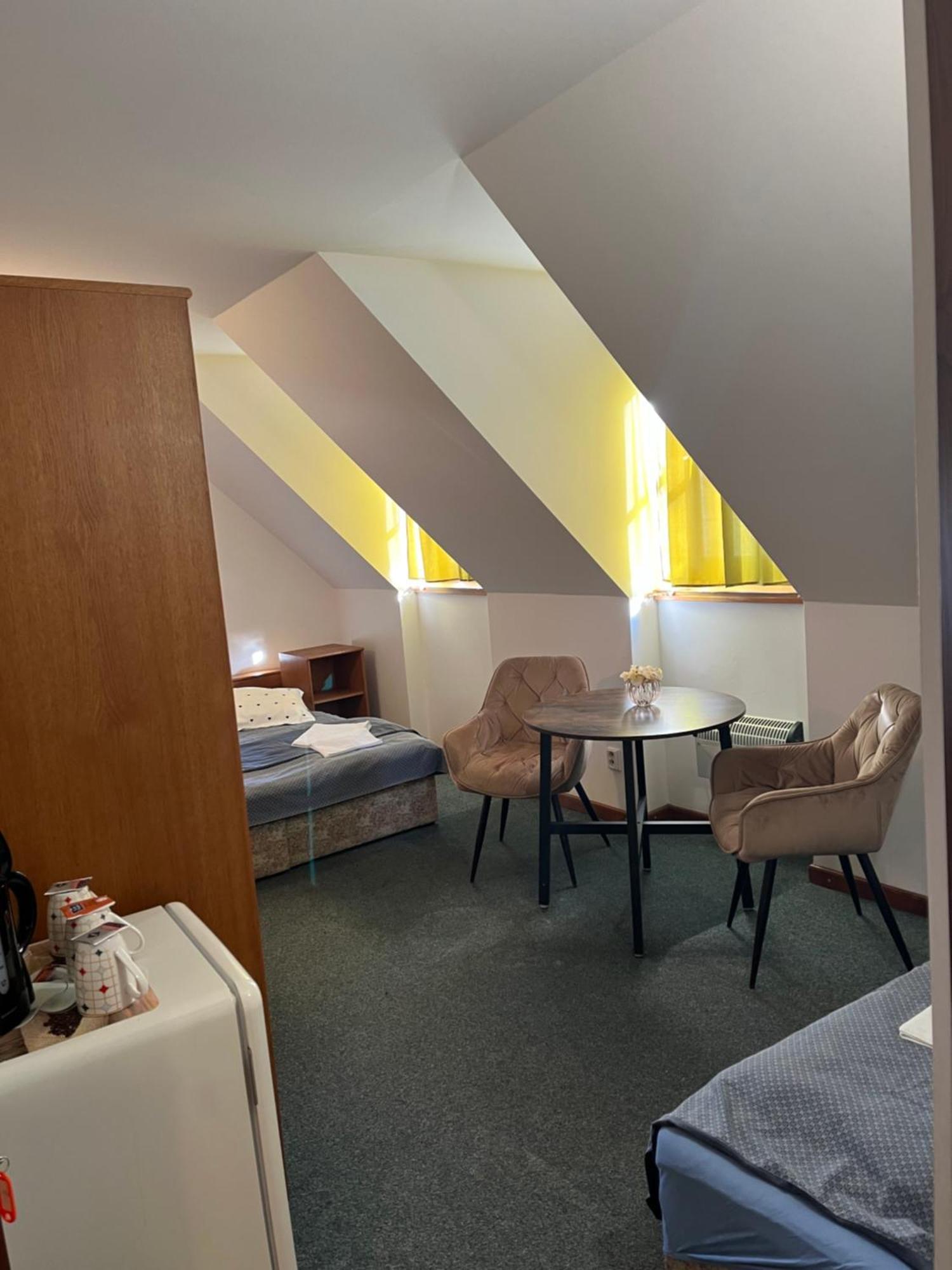 Apartmany Baroko Броумов Екстер'єр фото
