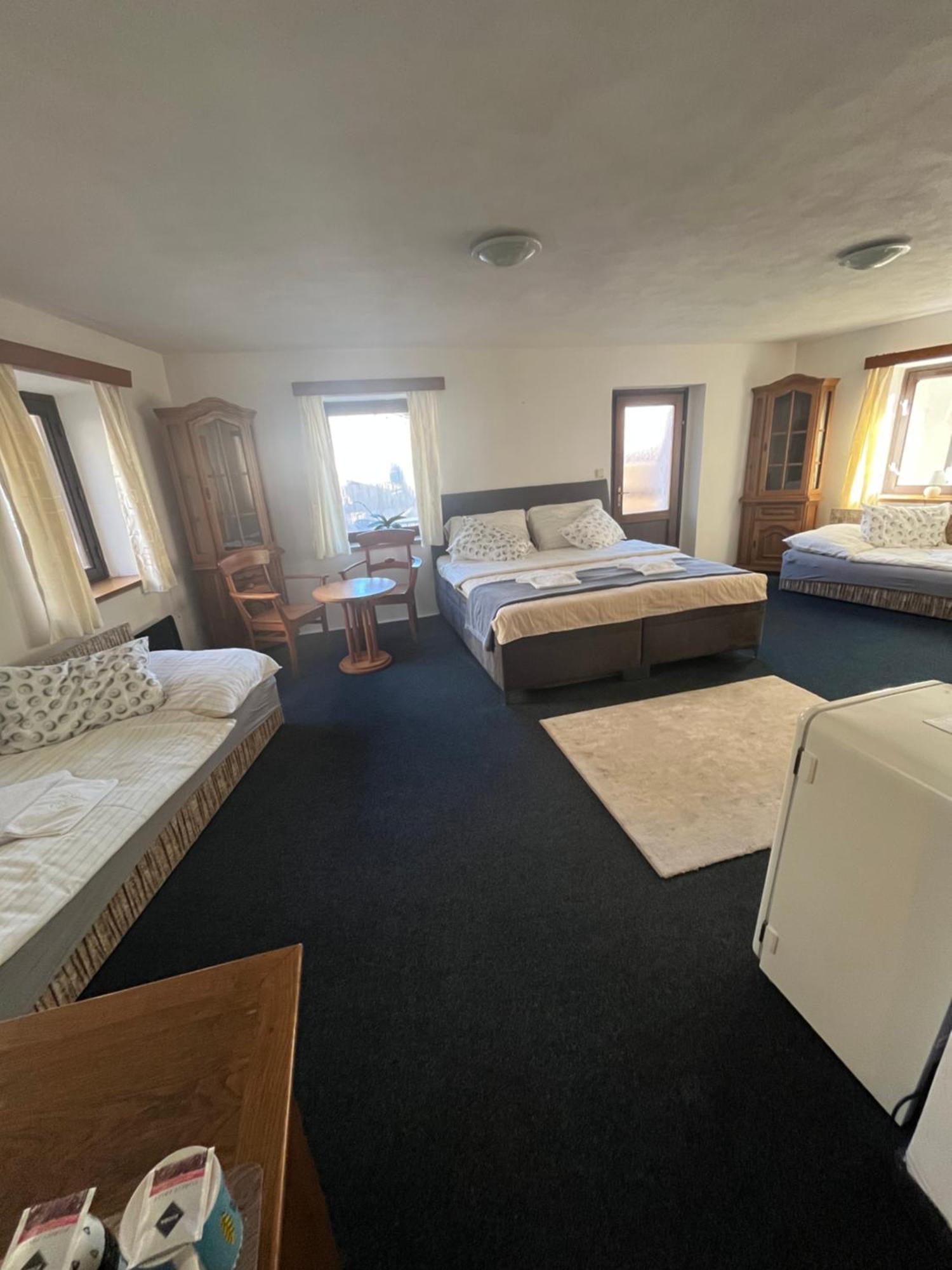 Apartmany Baroko Броумов Екстер'єр фото