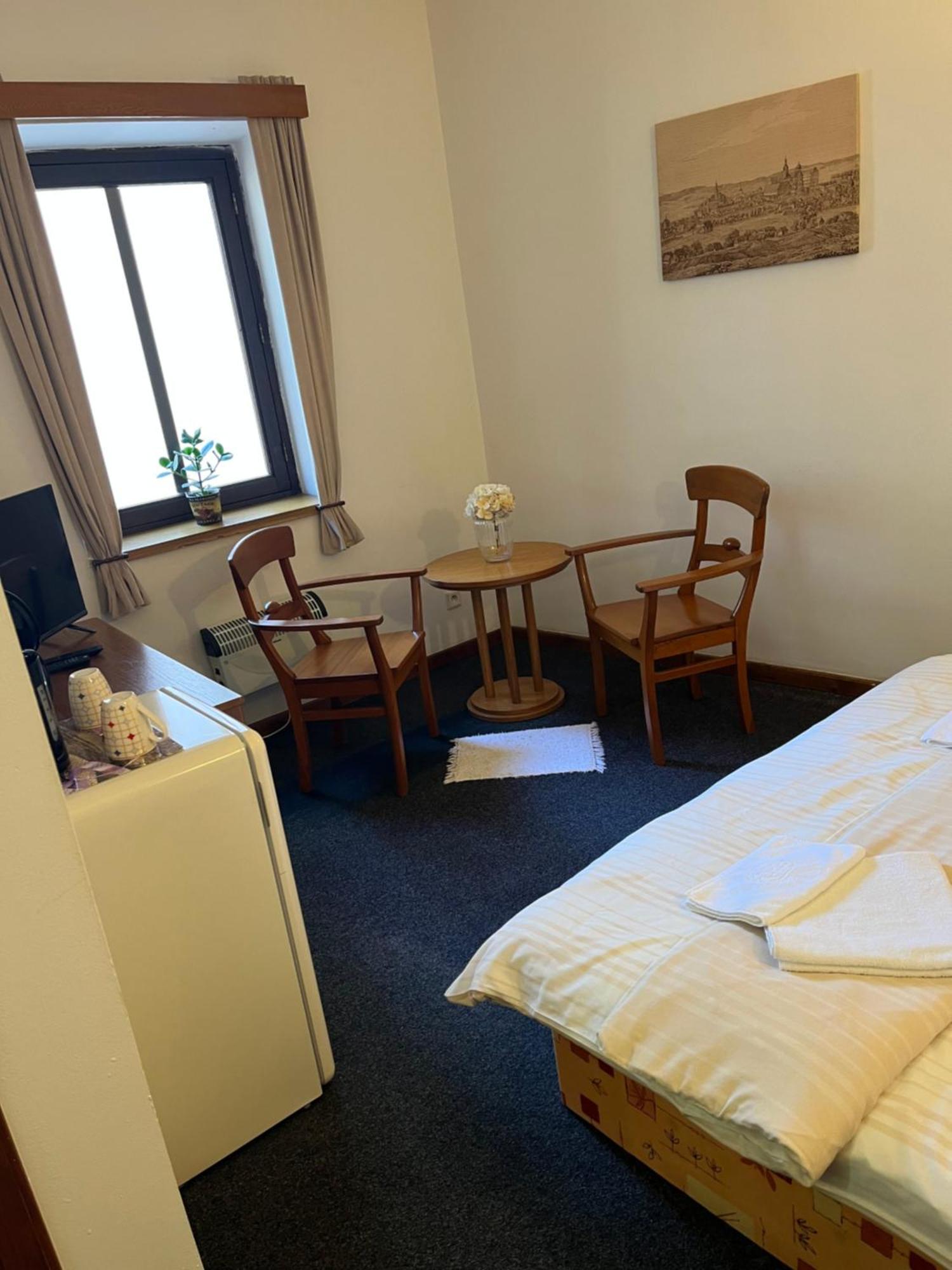 Apartmany Baroko Броумов Екстер'єр фото