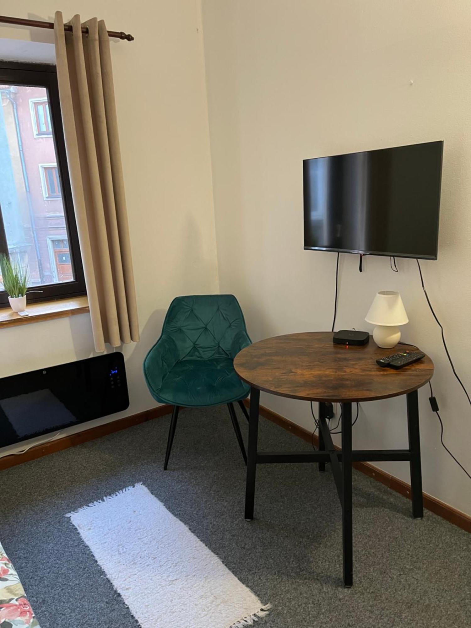 Apartmany Baroko Броумов Екстер'єр фото
