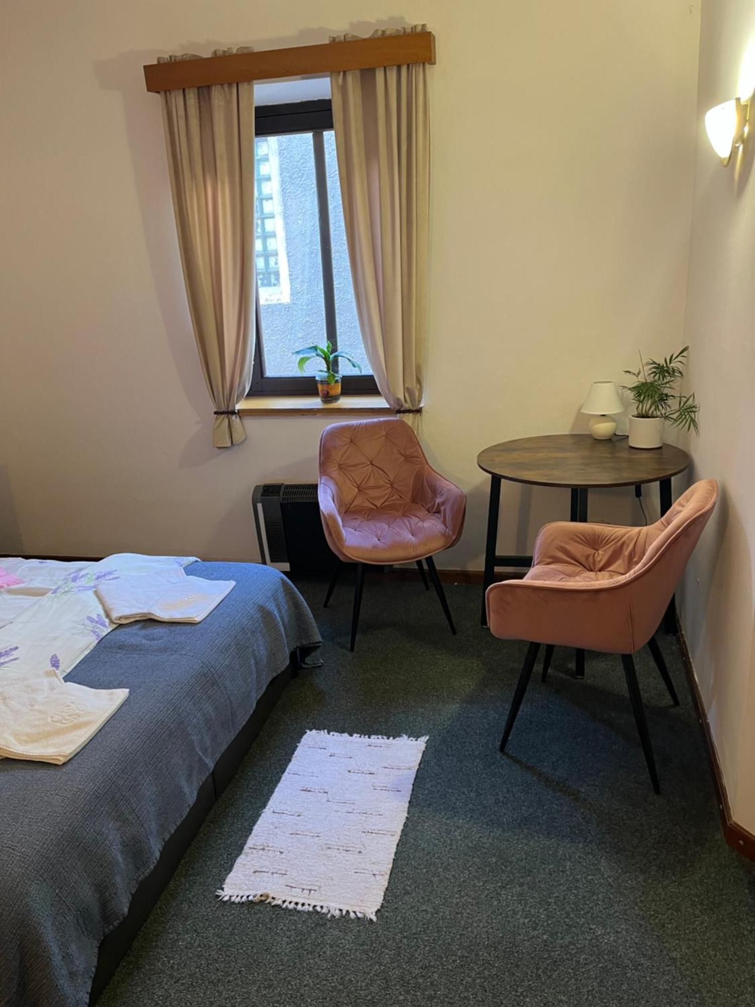 Apartmany Baroko Броумов Екстер'єр фото